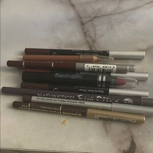 Eye and lip Liners Set - various colours
